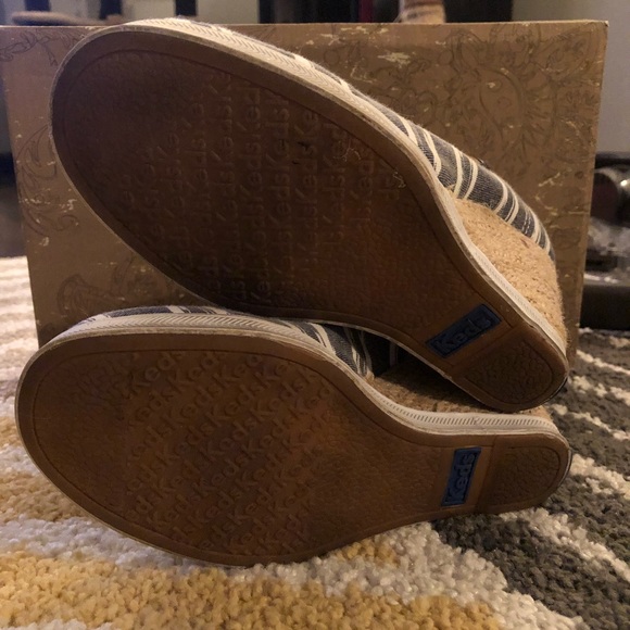 Keds Striped Wedge, Sz 5 - Picture 4 of 5